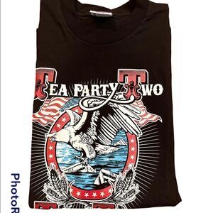 Bayside Graphic Tee.Size Xl